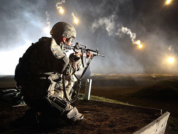 U.S. sends tanks to bases in Poland and the Baltic states at deterring a possible Russian aggression