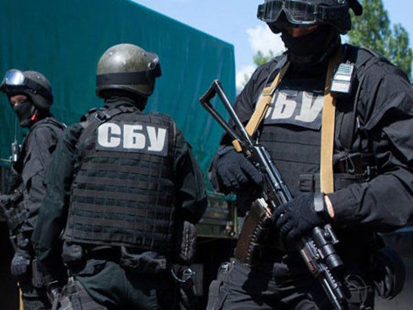 ”DPR” on hunt for distributors of SBU leaflets