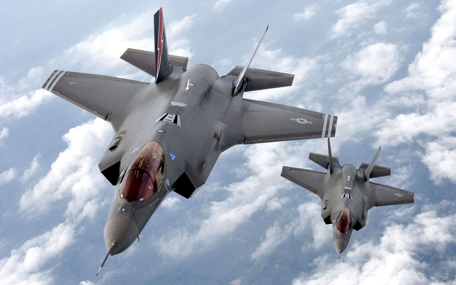 U.S. to deploy Lockheed Martin`s F-35 fighter jets to Europe