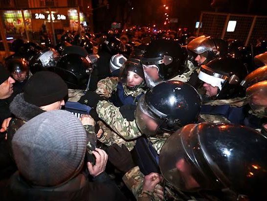 Almost half of Ukrainians willing to participate in mass protests – poll