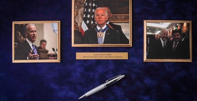 US President’s pen was sold for UAH 600 thousand – funds will support The Armed Forces of Ukraine