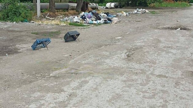 Residents of Russian-occupied Mariupol have to hunt pigeons for survive