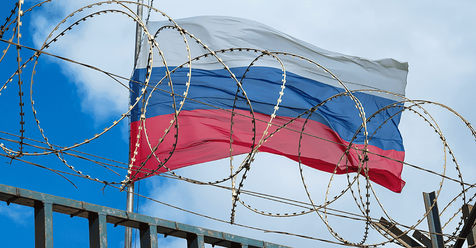 Do the US and the EU really soften sanctions against Russia?