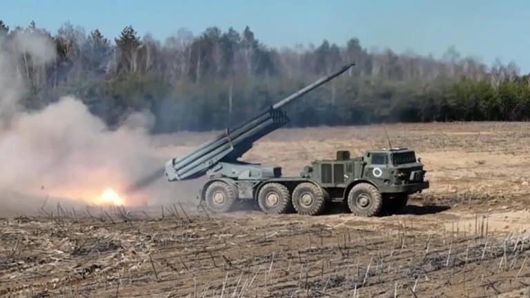 Russian military shelled the center of Kharkiv with artillery, there are casualties: video