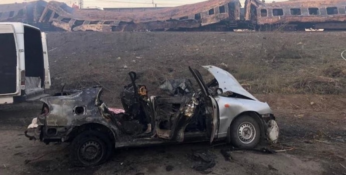 Russians hit with missiles railway station in central Ukraine, at least 22 people died: photos