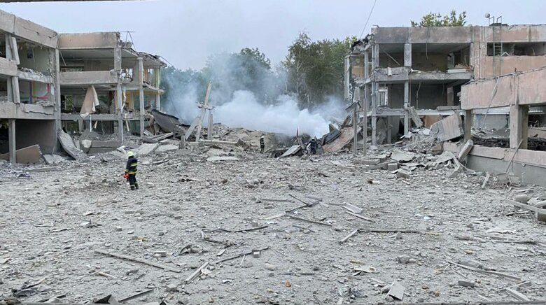 Russian rocket attacks destroyed school and a kindergarten in Ukraine’s city: photos
