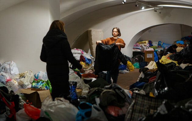 Every 3rd young Ukrainian donate money to the Ukrainian army – research