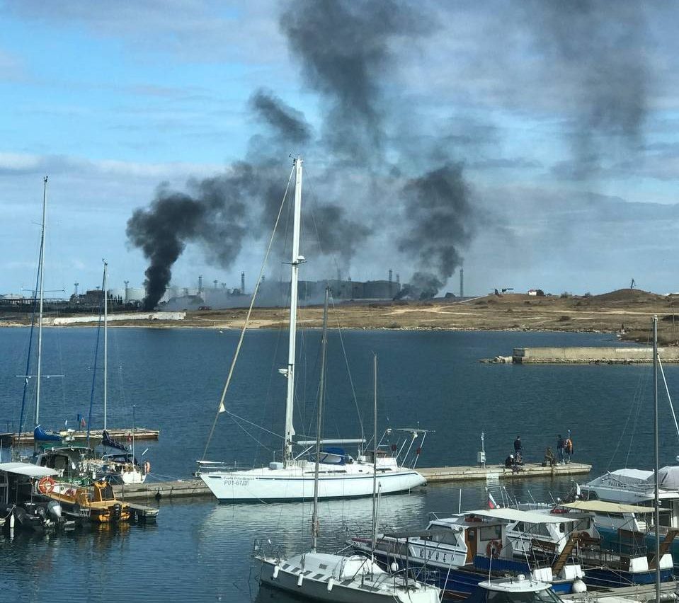 Ukrainian army attacked the Russian fleet in the occupied Crimea with surface drones: video