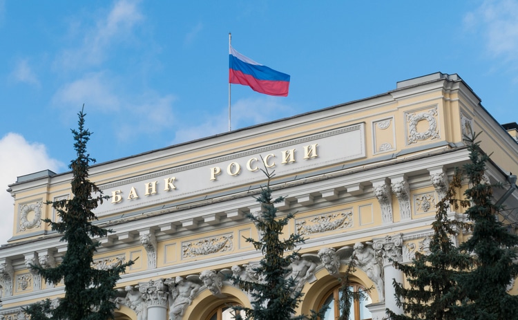 EU controls about €300B of the financial resources of the Russian central bank
