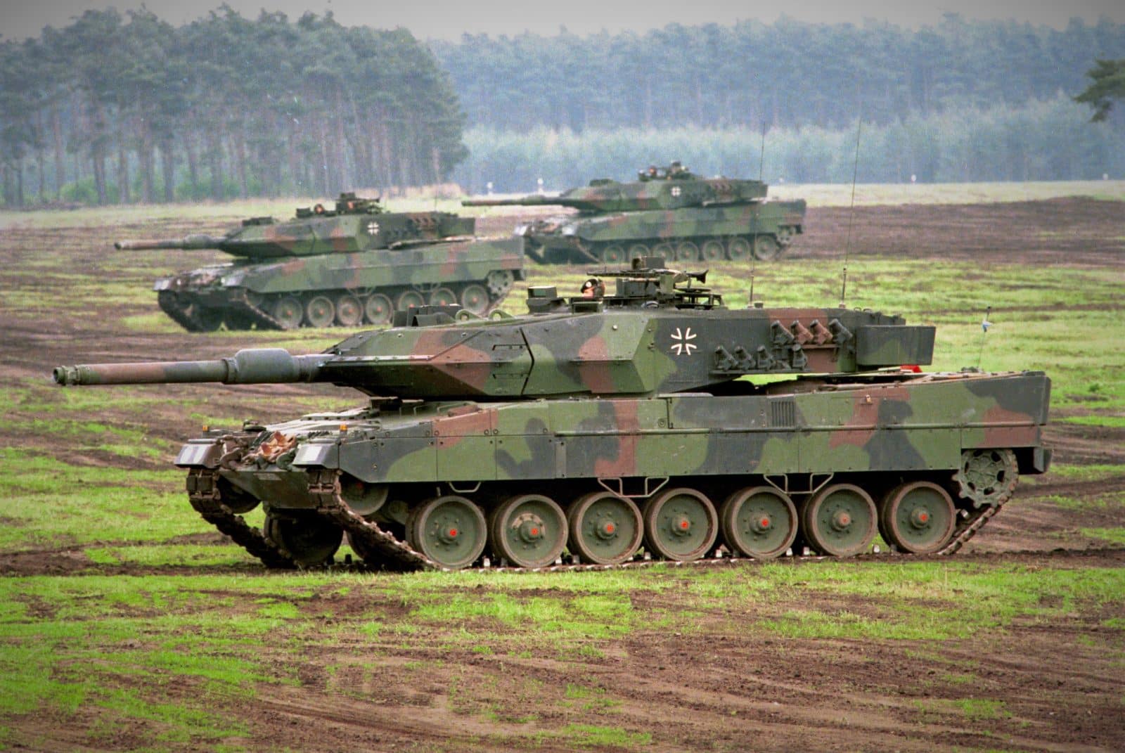 Ukrainian tankers started training on Leopard 2 tanks in Poland: video