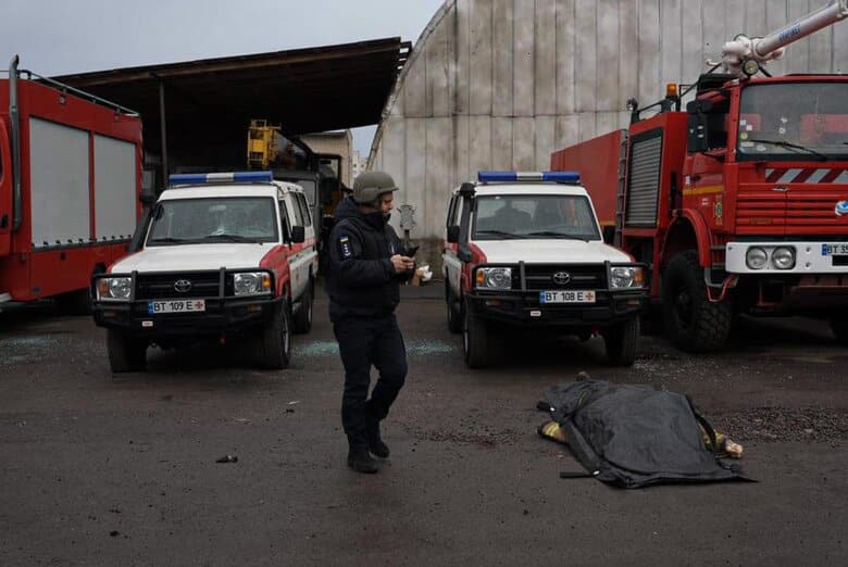 Russians shelled the fire and rescue unit in Kherson, the rescuer was killed: photos
