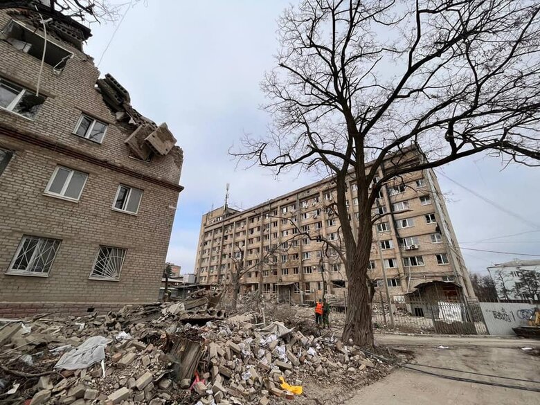 Russians launched a rocket attack on the center of Kramatorsk in the Donetsk region: photos