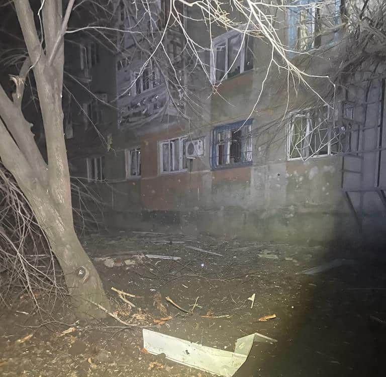 Russian troops fired at Kurakhove in the Donetsk region, 8 high-rise buildings were damaged: photos