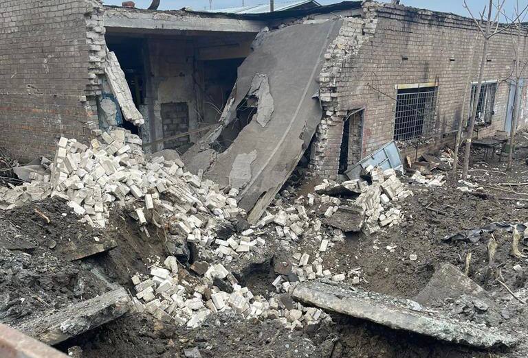 Russian military shelled Zaporizhzhia, a gas pipeline and an industrial facility were damaged: photo