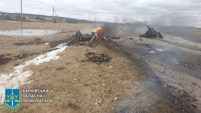 Russian shell hit a car with civilians in the Kharkiv region, a couple was killed: photos