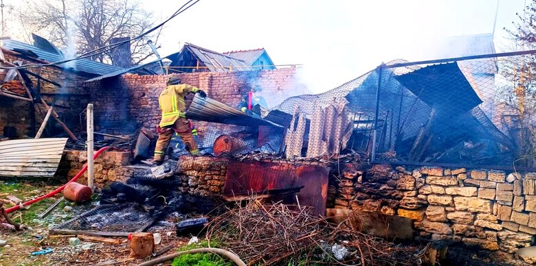 Russian military fired 412 shells at the Kherson region, 2 civilians were killed: photos