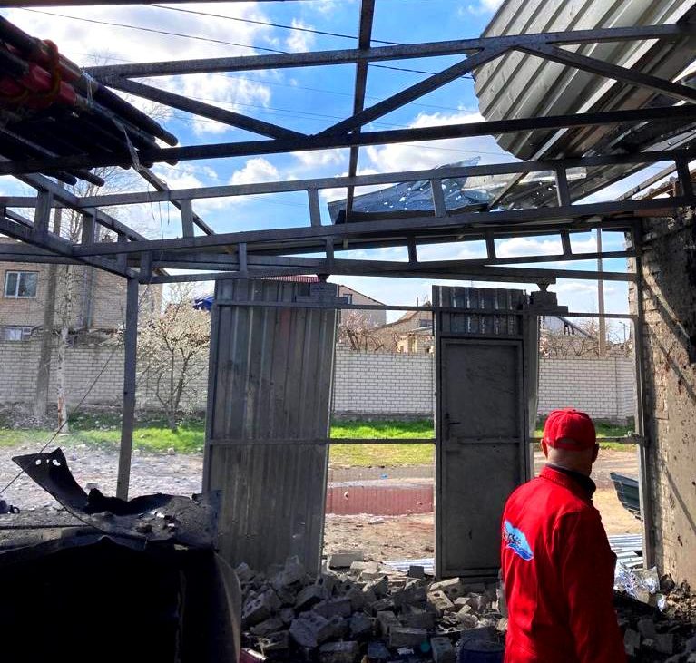 Russia shelled 2 villages in the Kherson region with guided aerial bombs: photos